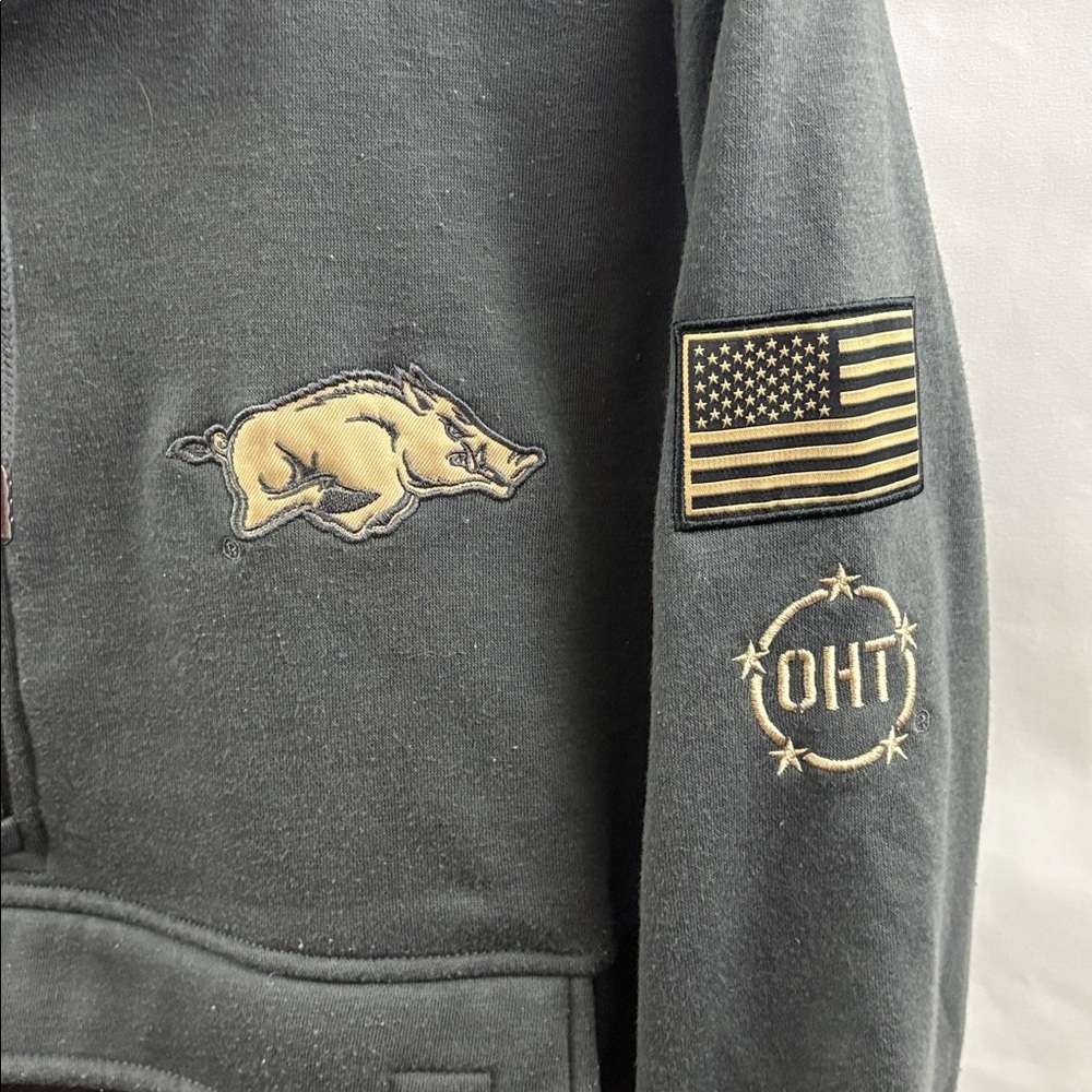 Arkansas Razorbacks Colosseum Athletics Salute To Service Hoodie Men’s Sz L Gray - Picture 2 of 10